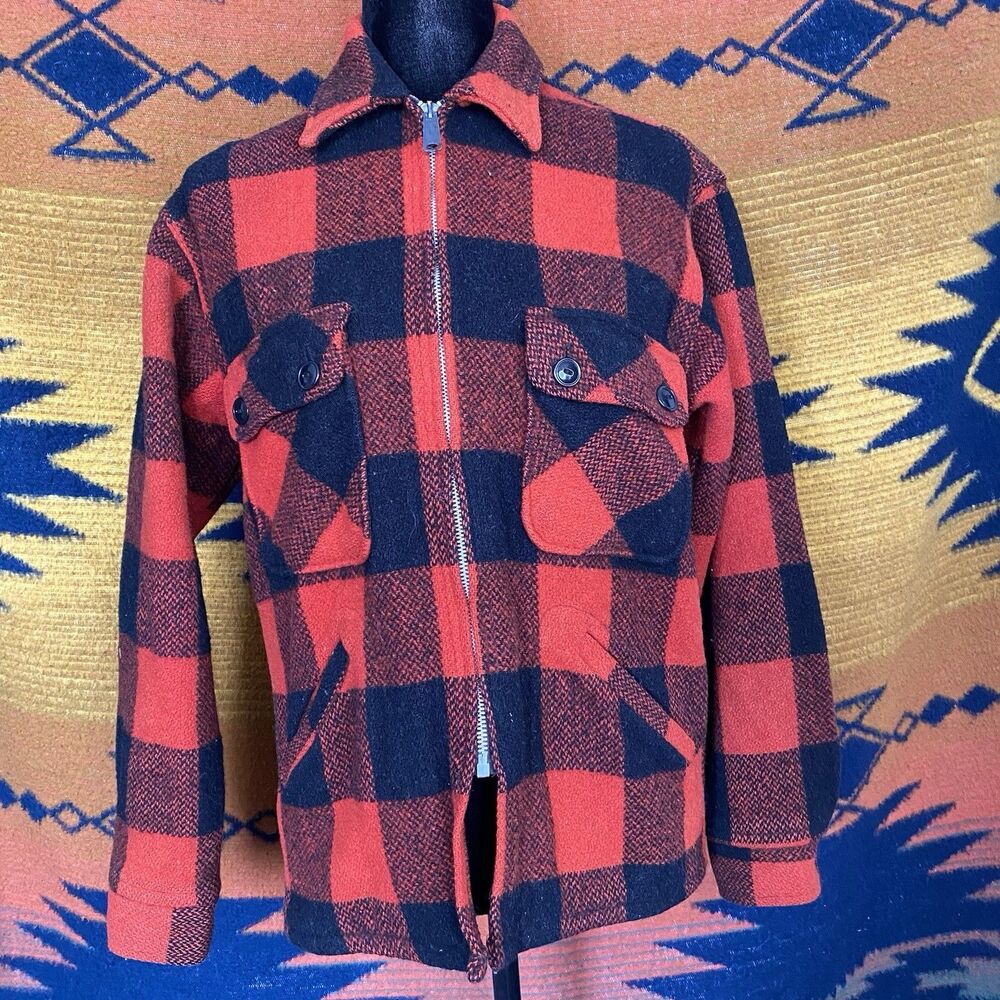Vintage Oakbrook Sportswear Wool Zip Up Collared Buffalo Plaid House Coat. Small